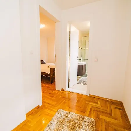 Luxury 3 Story House- View * SJJ