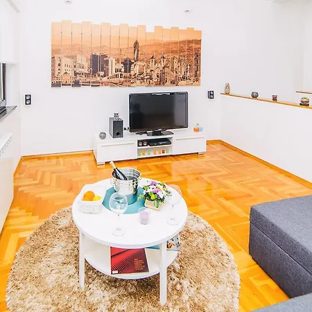 Luxury 3 Story House- View Lejlighed SJJ